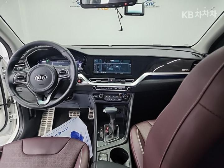 Kia Niro 1.6 HEV Noblesse Special 8