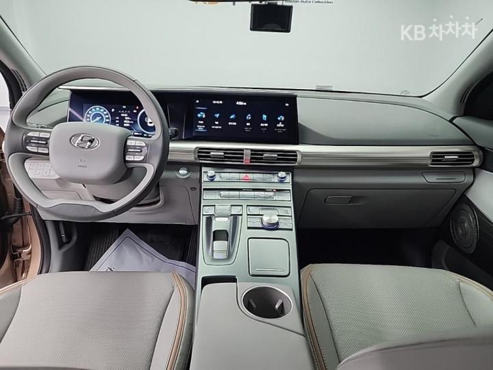 Hyundai Nexo Premium 8