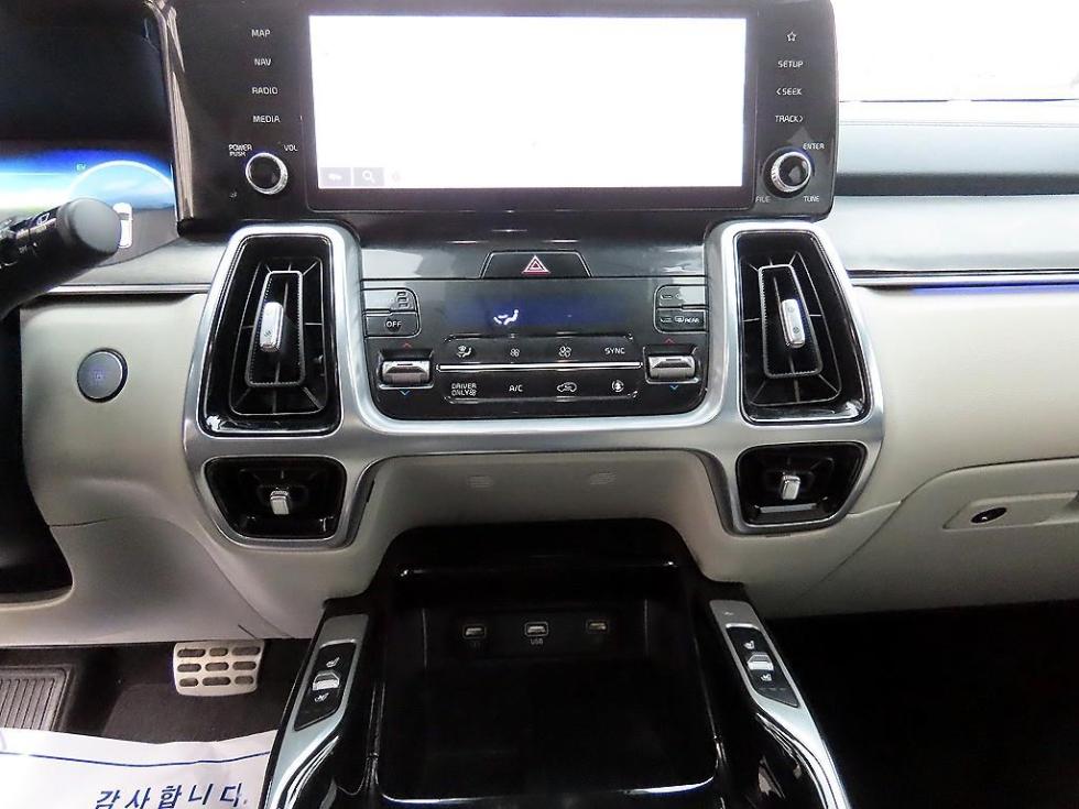 2021 - kia sorento
