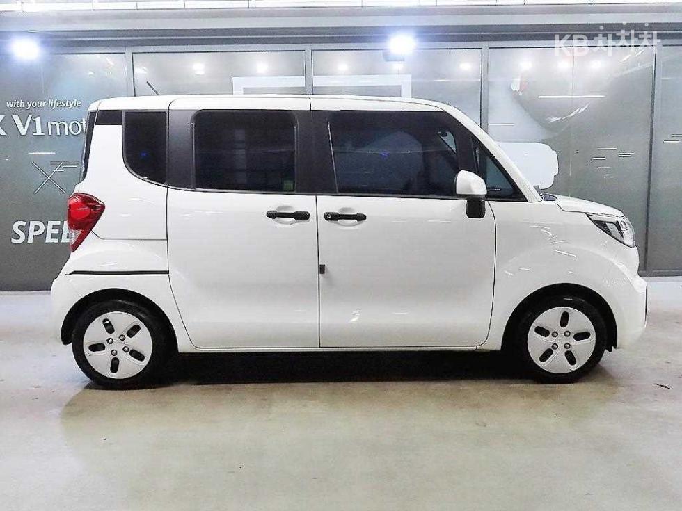 2022 - kia ray