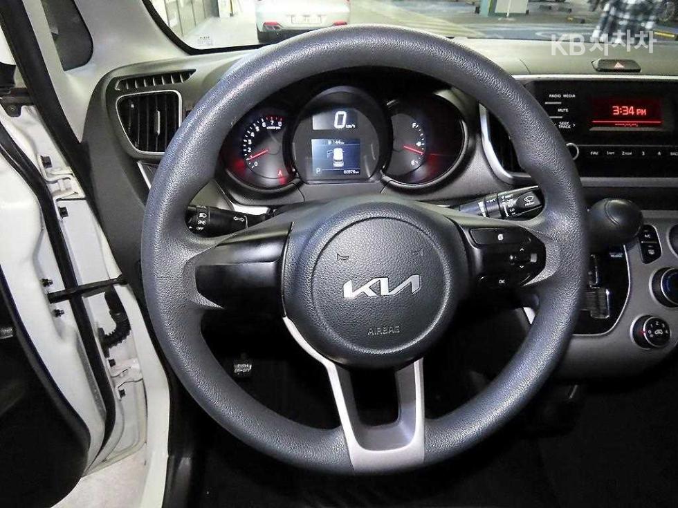 2022 - kia ray