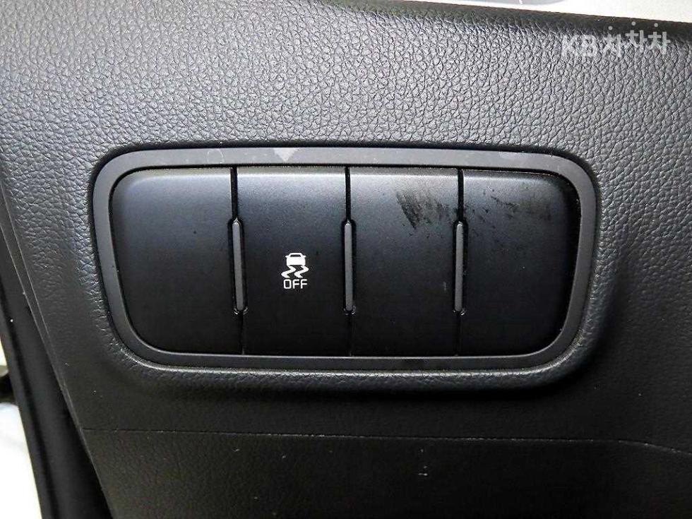 2022 - kia ray
