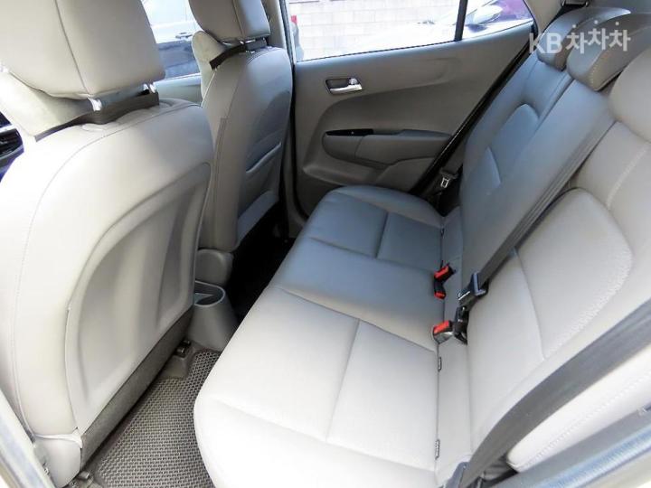 Kia Morning Urban JA 1.0 Gasoline Prestige 7