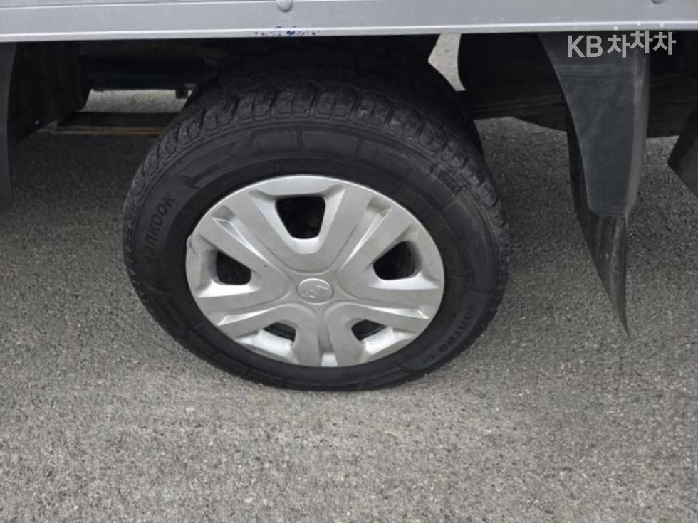 2022 - kia bongo iii