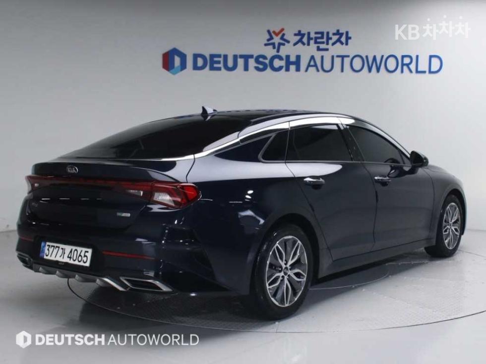 2021 - kia k5