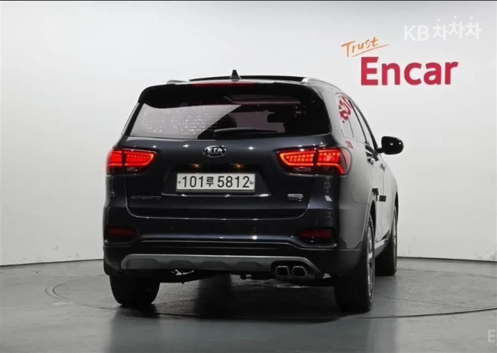 2019 - kia sorento