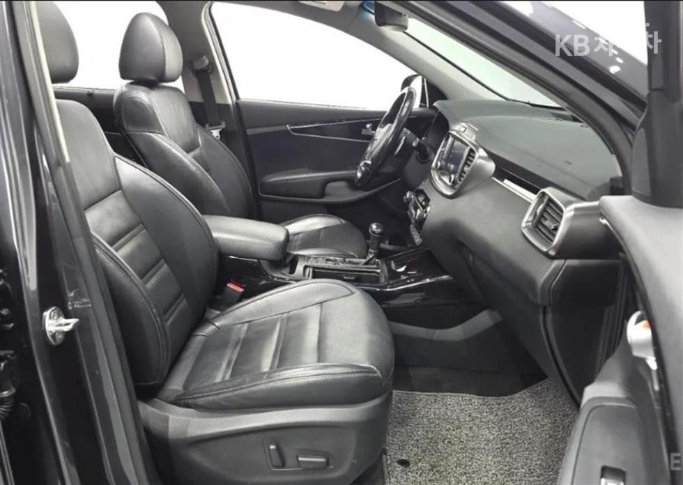 2019 - kia sorento