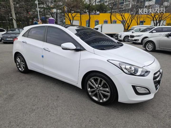 Hyundai i30 1.6 VGT PYL 3