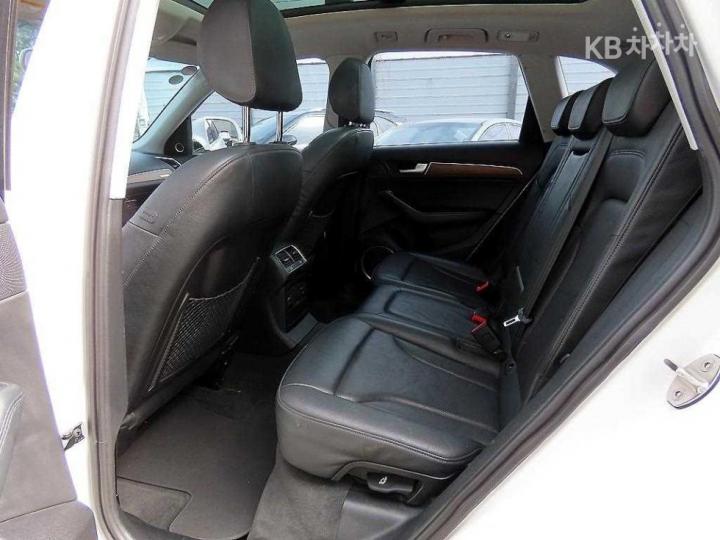 Audi Q5 45 TDI Quattro Dynamic 8R 7