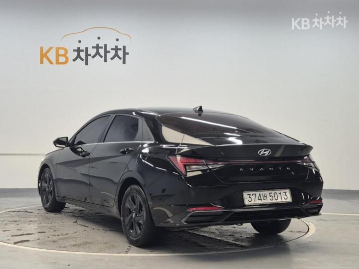 Hyundai Avante CN7 1.6 Gasoline Inspiration 3