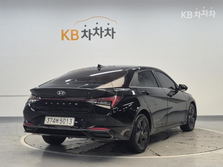 Hyundai Avante CN7 1.6 Gasoline Inspiration 4