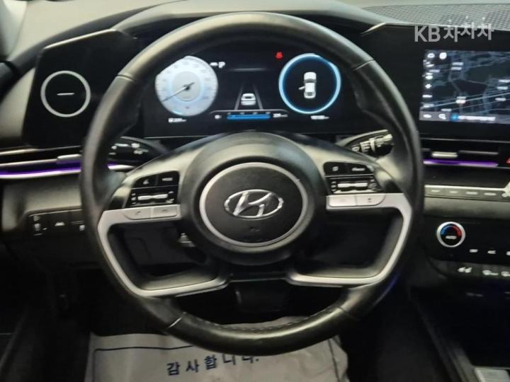 Hyundai Avante CN7 1.6 Gasoline Inspiration 10