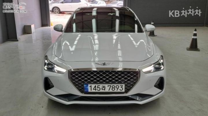 Genesis G70 2.0T AWD Supreme 4