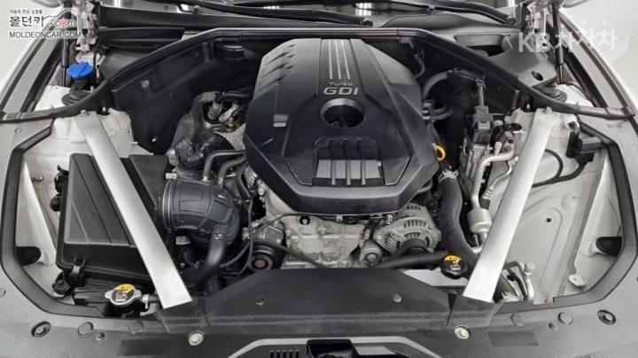 Genesis G70 2.0T AWD Supreme 9