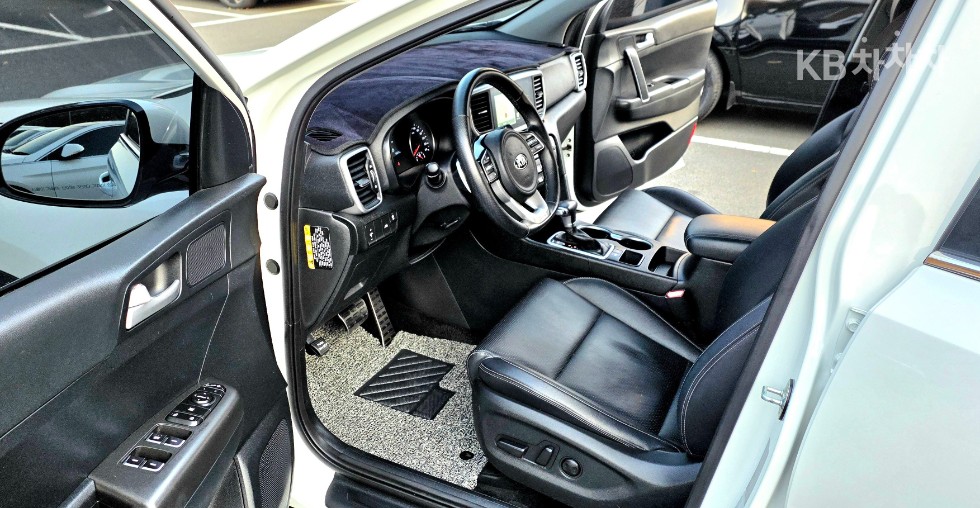 2020 - kia sportage