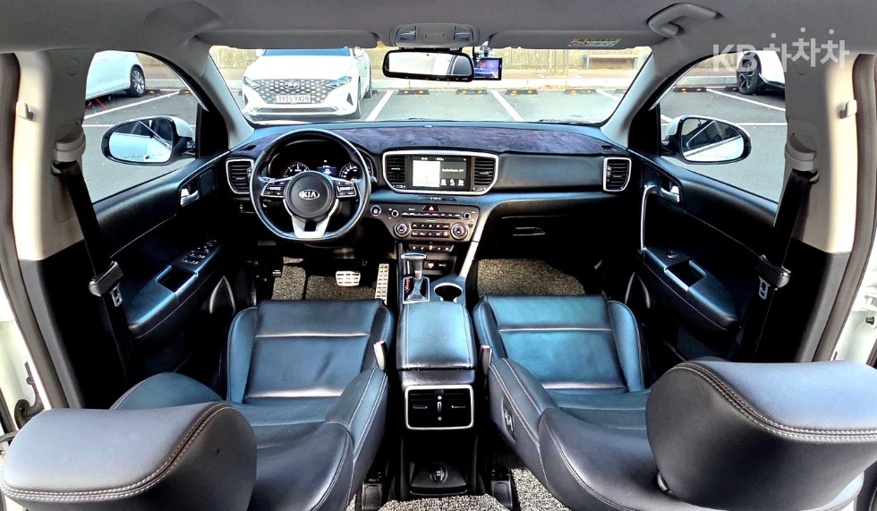 2020 - kia sportage