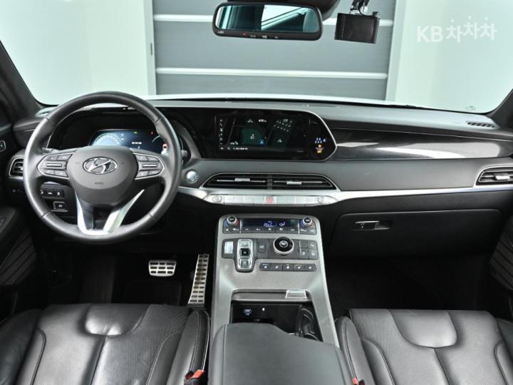 Hyundai Palisade 2.2 Diesel Calligraphy 8