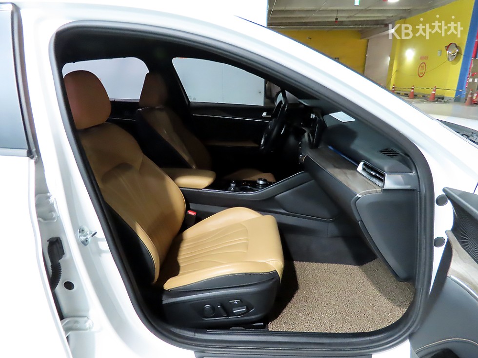 2021 - kia k5