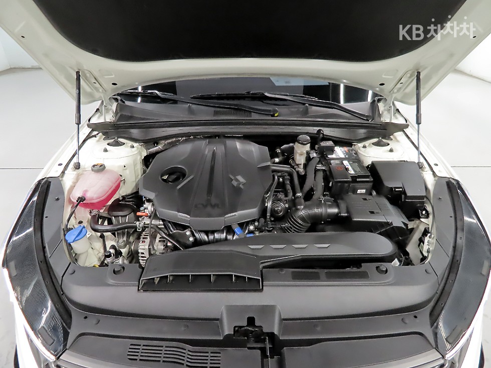 2021 - kia k5