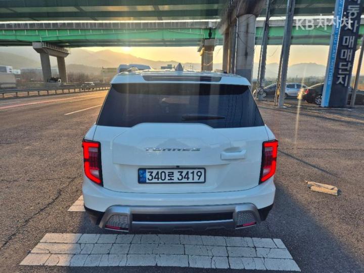 KG Mobility (Ssangyong) Torres J100 1.5 GDI Turbo T7 4