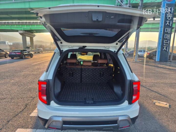 KG Mobility (Ssangyong) Torres J100 1.5 GDI Turbo T7 10