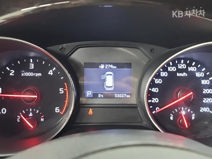 Kia Carnival 2.2 Diesel Prestige 7