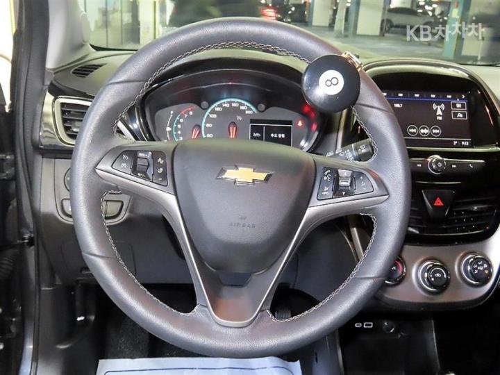 Chevrolet Spark Premier Base Type 9