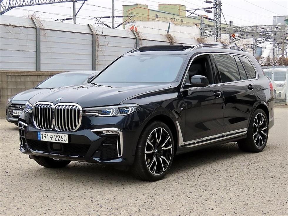 BMW X7 — miniaturë 2