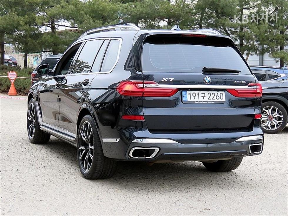 BMW X7 — miniaturë 3