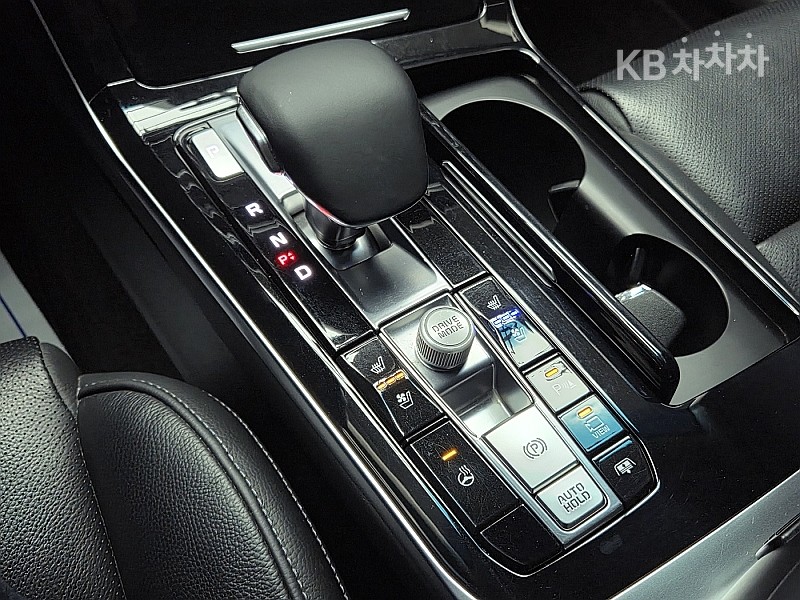 2020 - kia k7