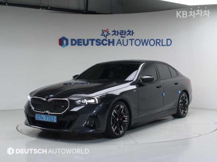 BMW i5 M60 xDrive Base Type 2