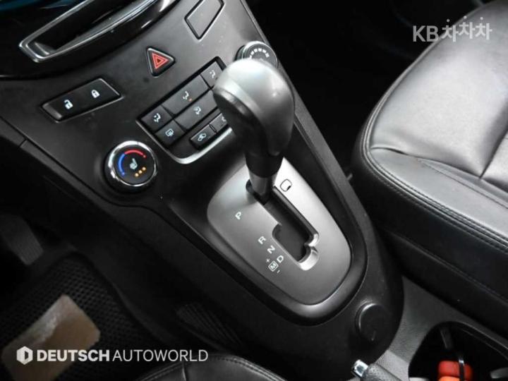 Chevrolet Orlando LPG LT Convenience 10