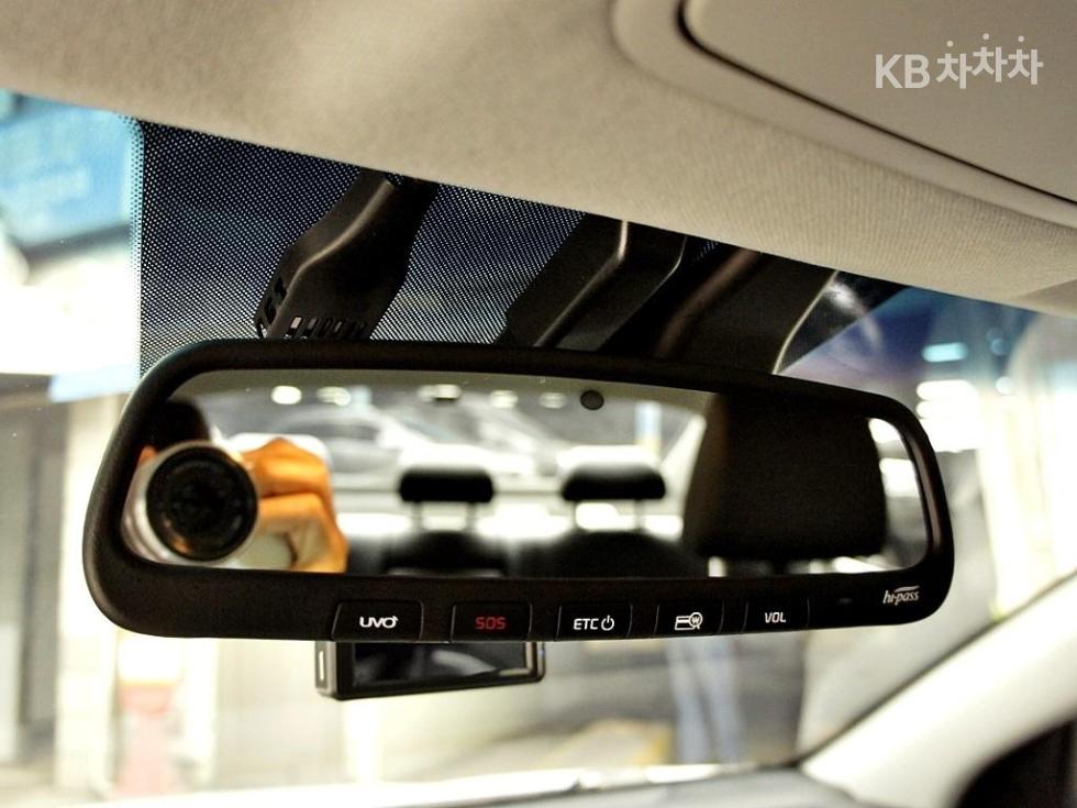 2022 - kia k3