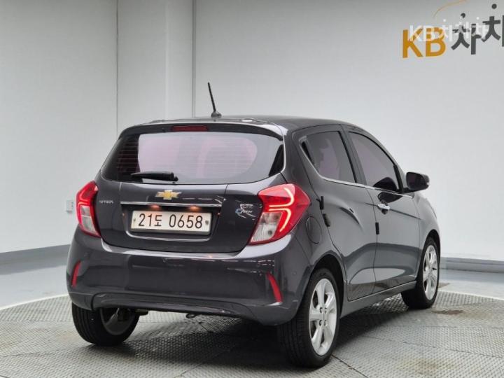 Chevrolet Spark The Next LTZ 4