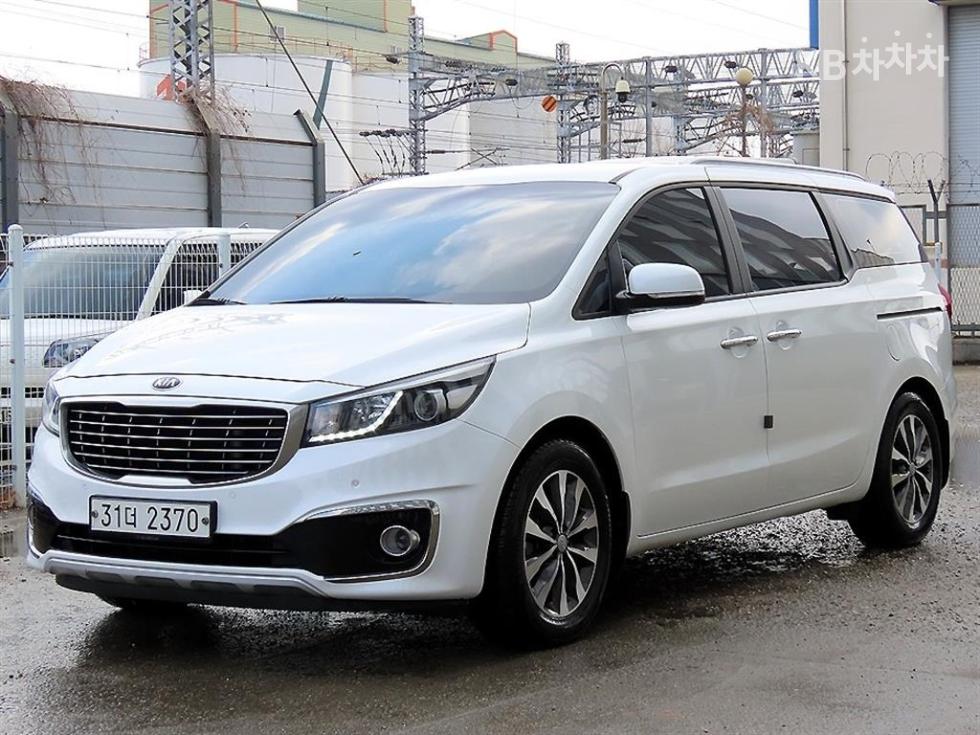 2018 - kia carnival