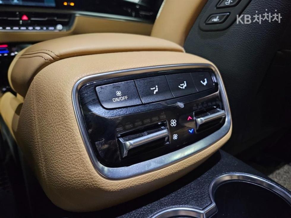 2021 - kia mohave