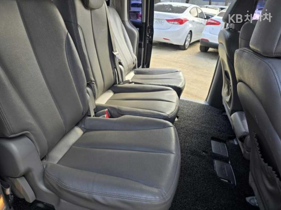 2014 - kia carnival