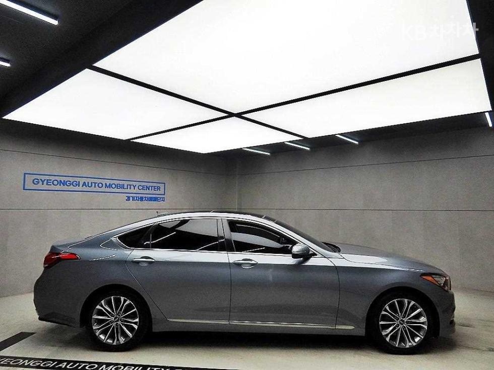 2015 - hyundai genesis