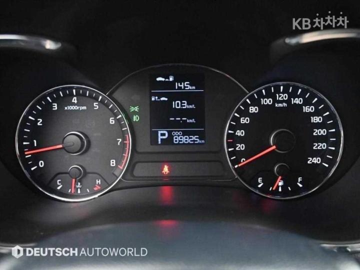 Kia K3 Luxury 9