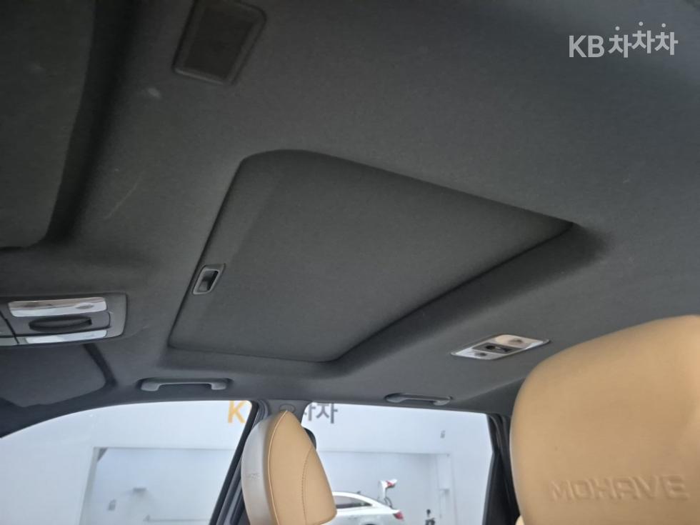 2020 - kia mohave