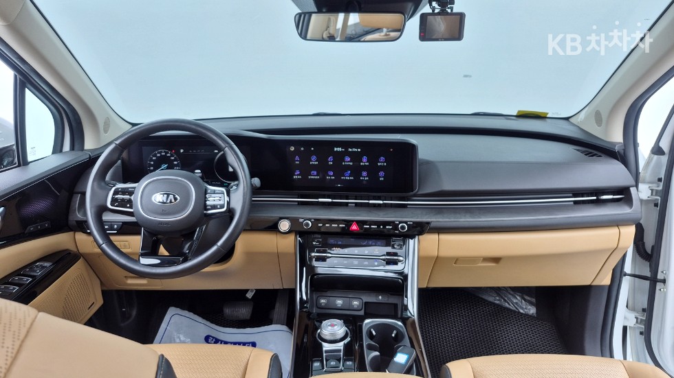 2021 - kia carnival