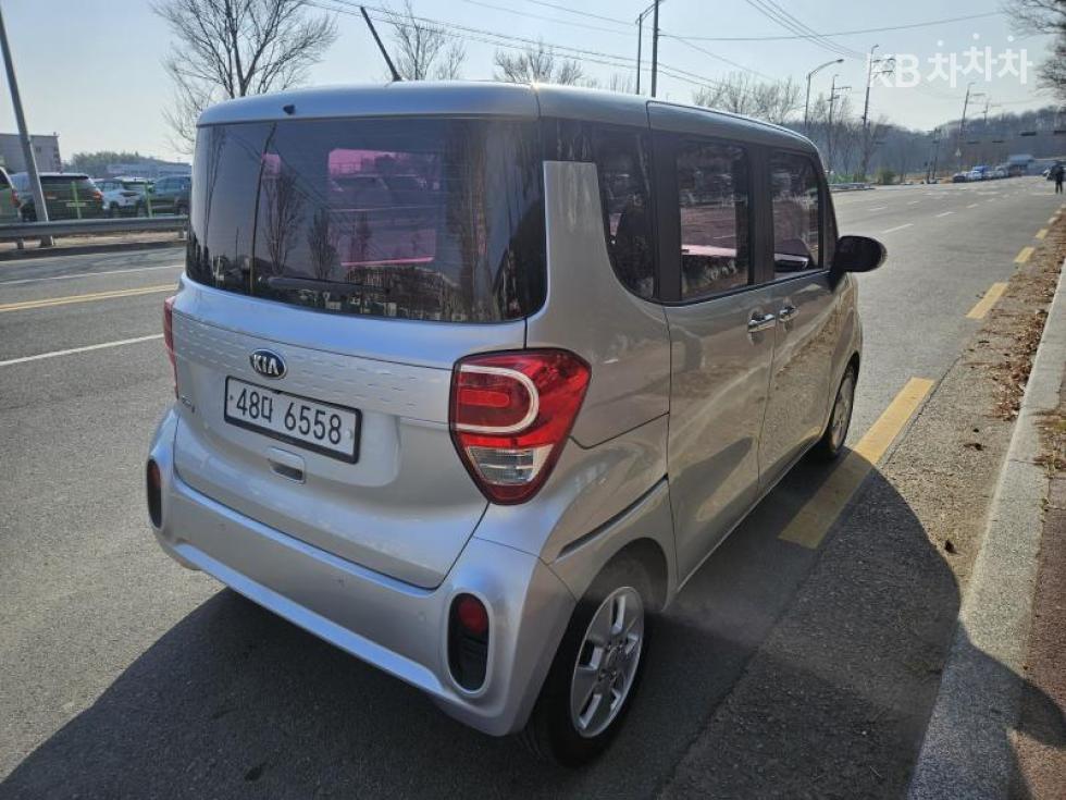 2018 - kia ray