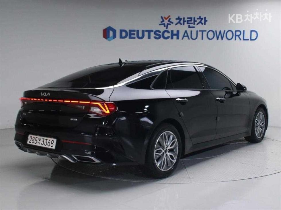 2023 - kia k5