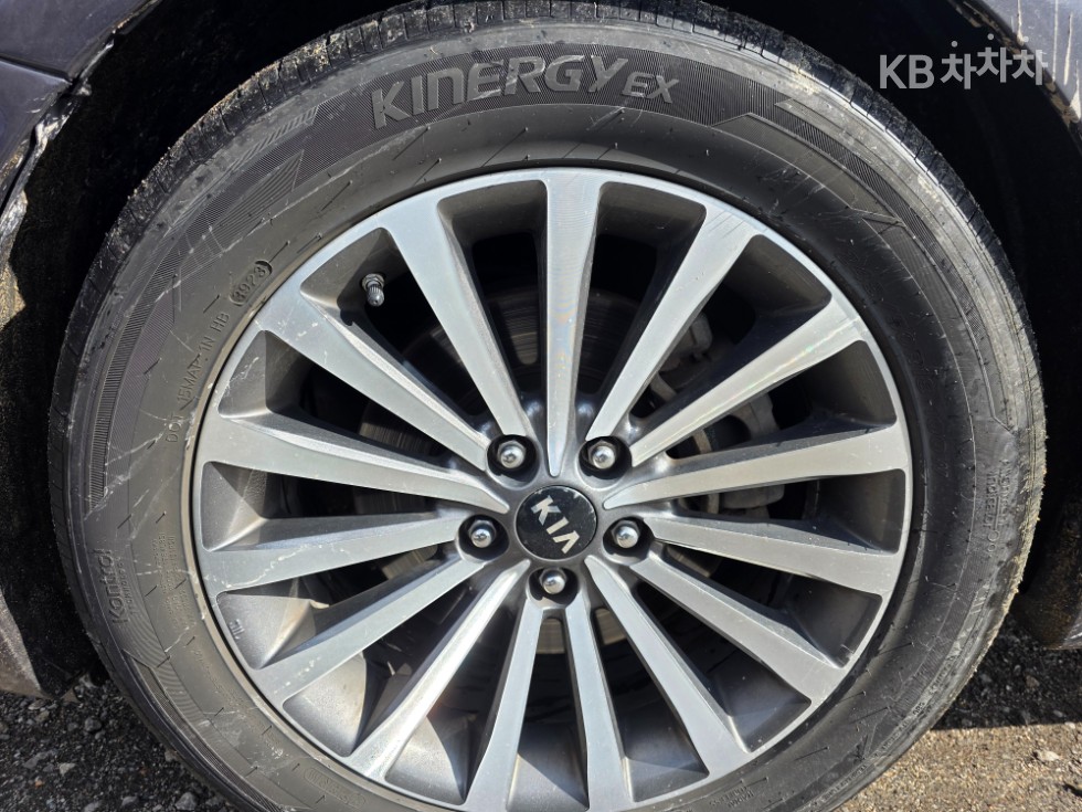 2016 - kia k7