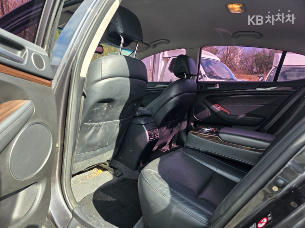 2016 - kia k7