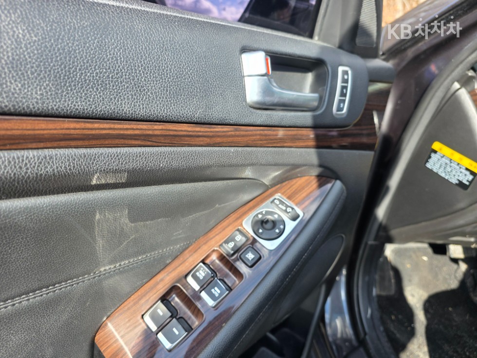 2016 - kia k7