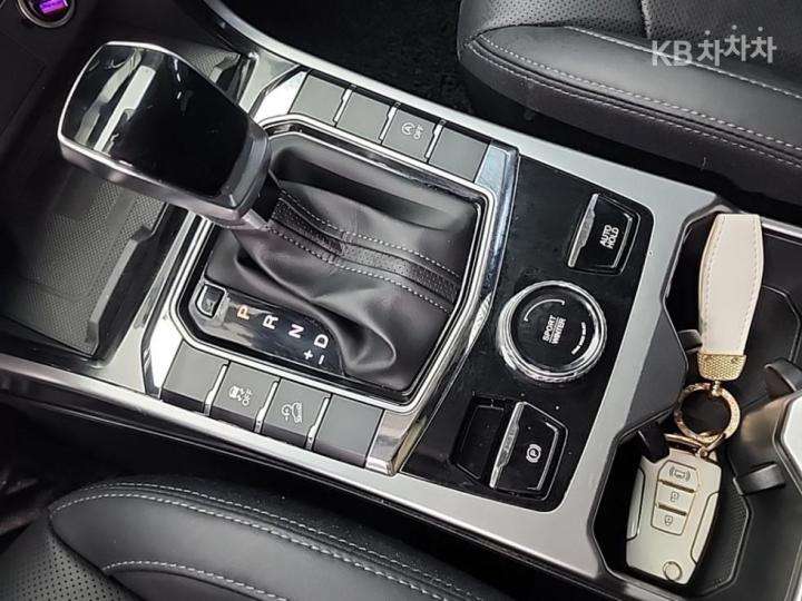 KG Mobility (Ssangyong) Korando Beautiful 1.5 GDi Turbo 2WD C7 9