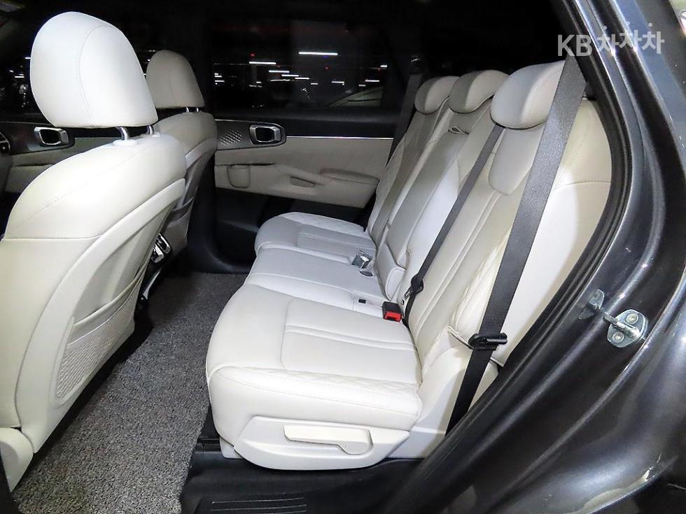 2023 - kia sorento
