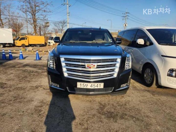 Cadillac Escalade 6.2 V8 ESV 2