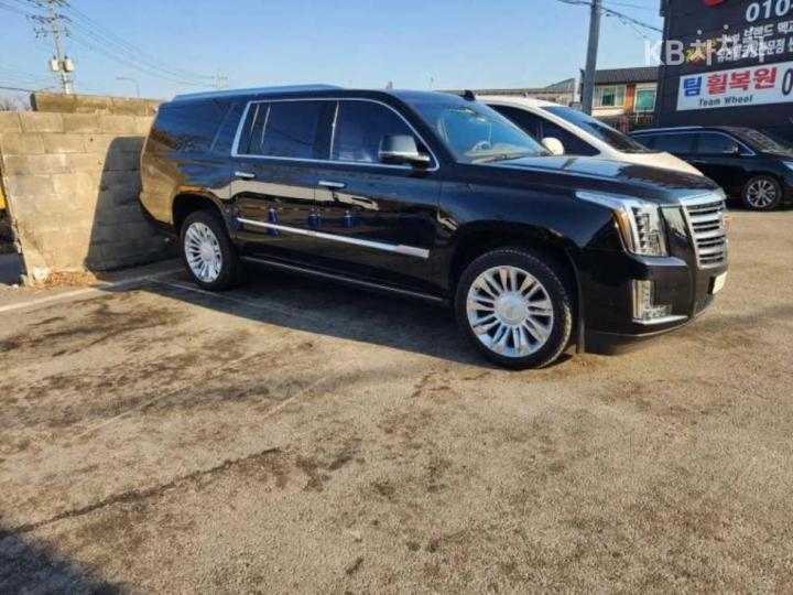 Cadillac Escalade 6.2 V8 ESV 4